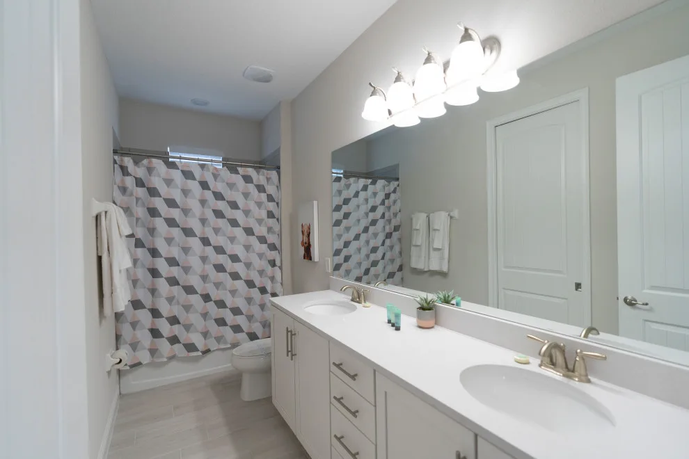 Restrooms by Angela Herrera Design - Photo 4