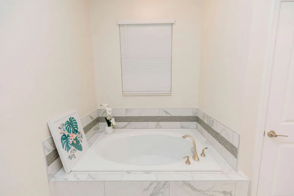 Restrooms by Angela Herrera Design - Photo 5