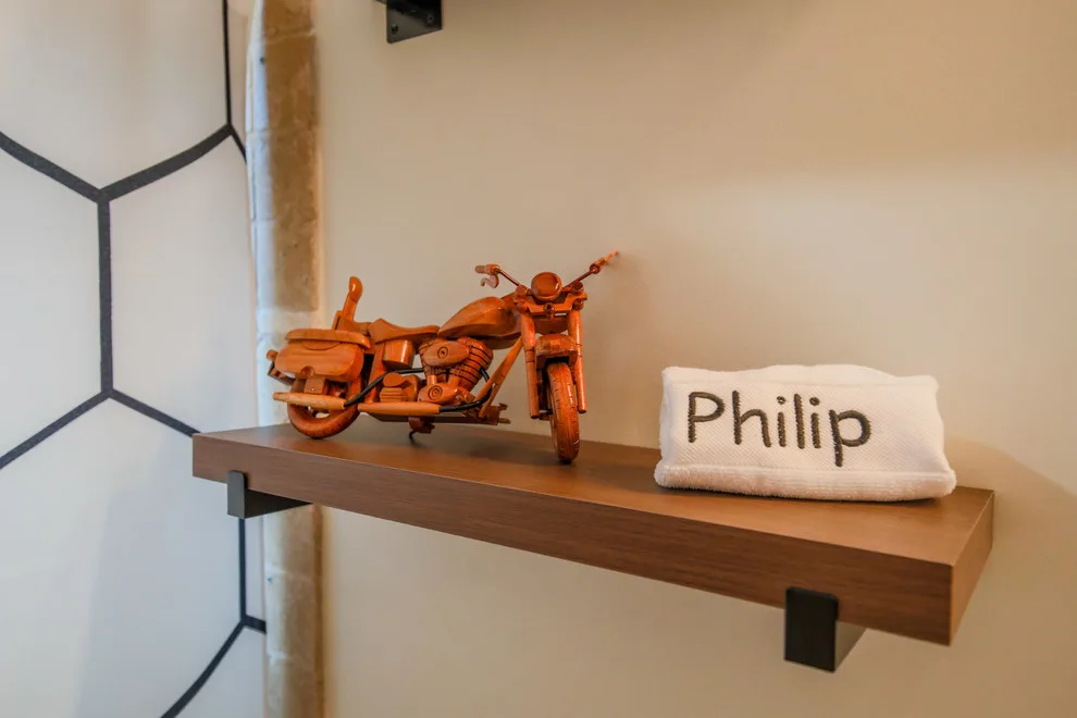 Boys' restroom by Mela Interior Designs - Photo 11