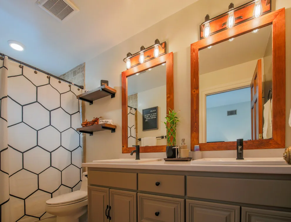 Boys' restroom by Mela Interior Designs - Photo 10