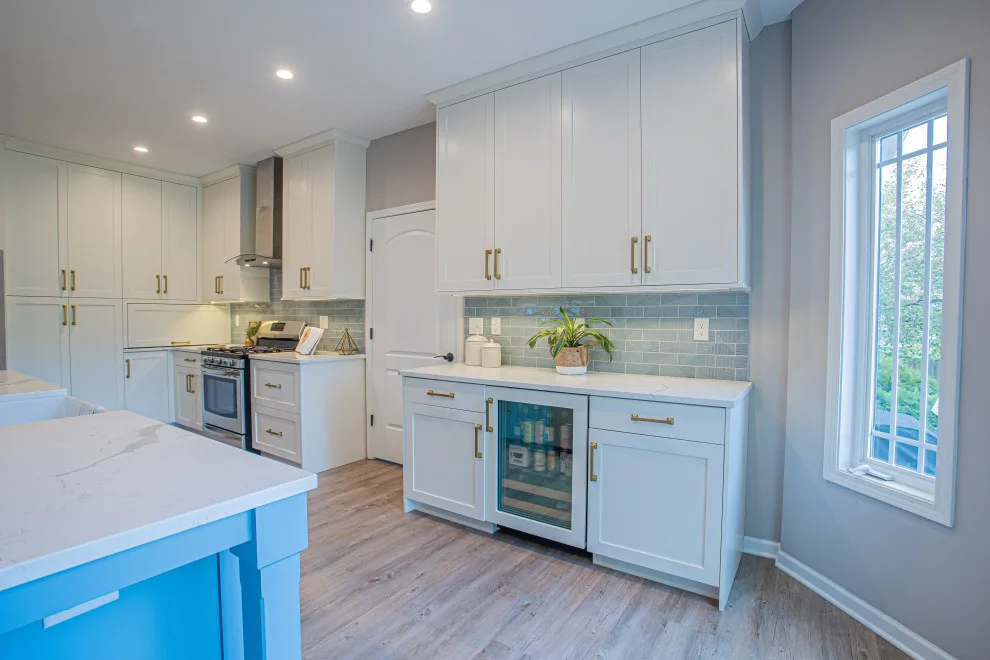 Lovely Luminous Azure Kitchen by Studio Saint Marie - Photo 20