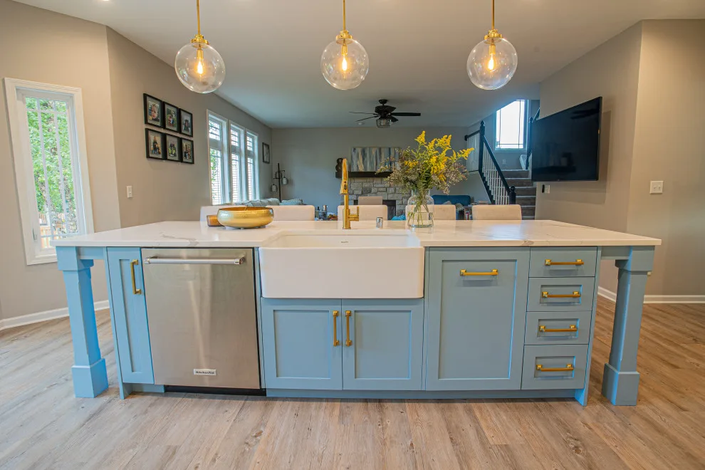 Lovely Luminous Azure Kitchen by Studio Saint Marie - Photo 22