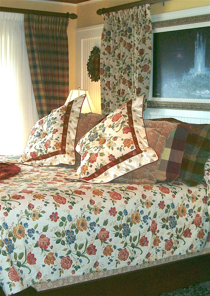 Sleeping Quarters and Linens by Susan Mackenzie Interiors - Photo 5