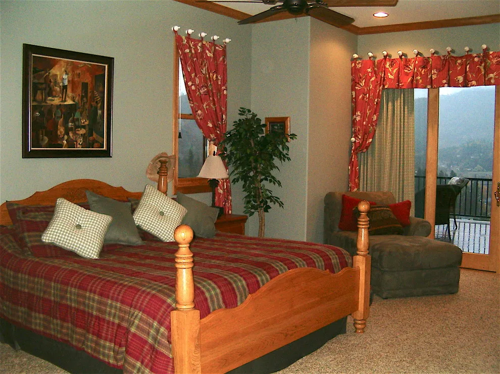 Sleeping Quarters and Linens by Susan Mackenzie Interiors - Photo 7