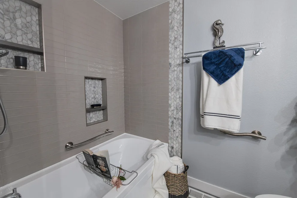 Bathroom makeover by Annmari's Design, LLC - Photo 10