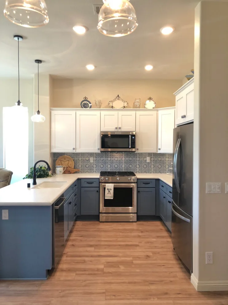 Rustic kitchen design influenced by farmhouse aesthetics by Jill Nelson Design Service - Photo 7