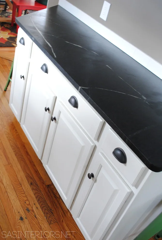 Contemporary Cottage-Inspired Kitchen by Jenna Burger Design - Photo 14