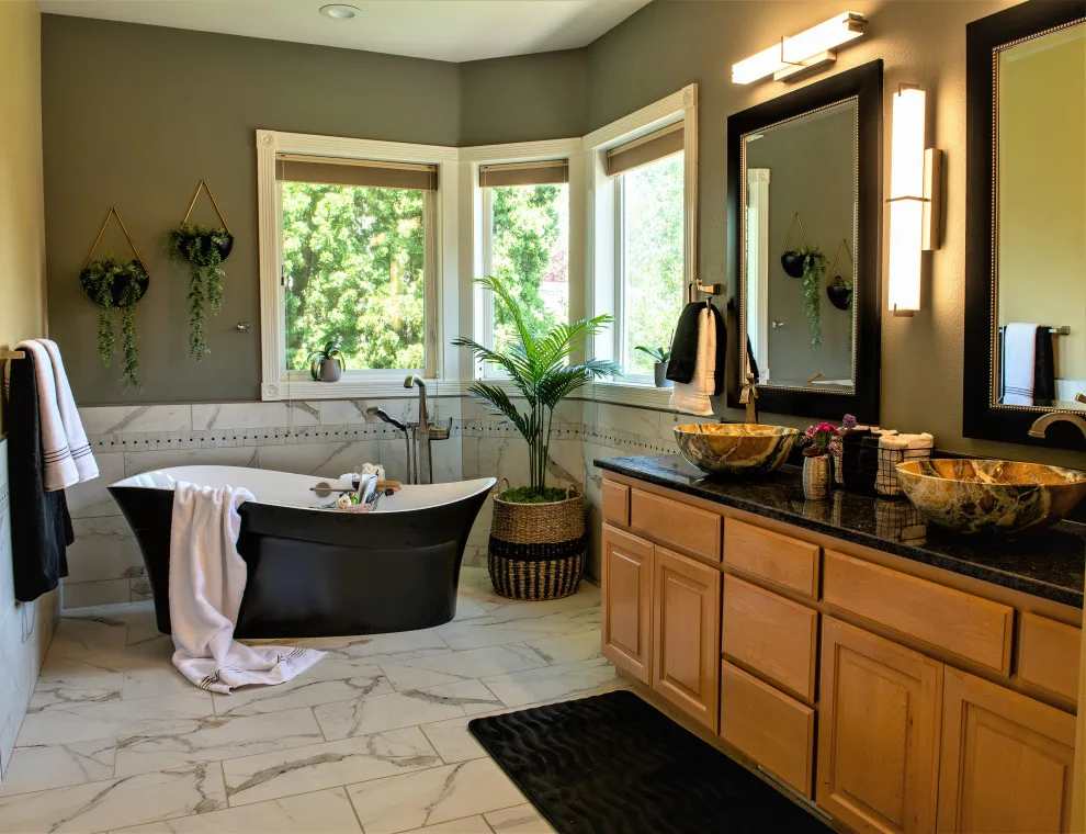 Contemporary restroom by Annmari's Design, LLC - Photo 2
