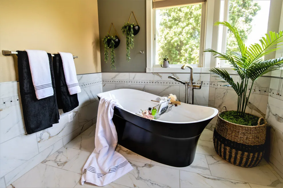 Contemporary restroom by Annmari's Design, LLC - Photo 14