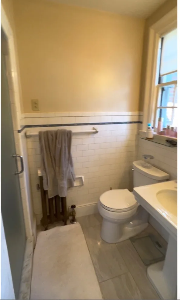 Meadowbrook Main Bath by EDV Home Design - Photo 6