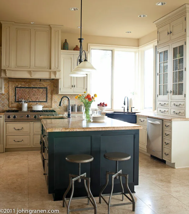 Bellevue Residence by Kim OReilly Interiors - Photo 4