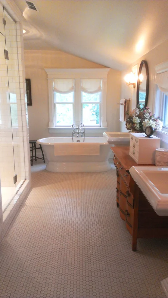 Benton Residence by Arlene Gold Design - Photo 2