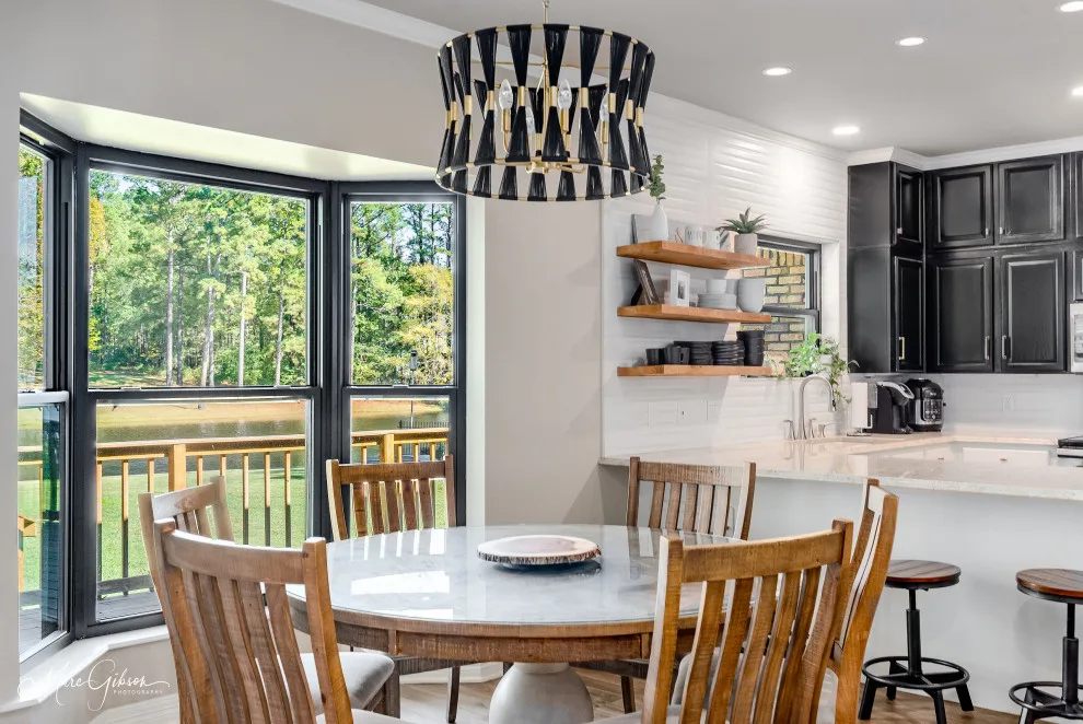 Benton Lakeside Home by Let's Decorate - Photo 15