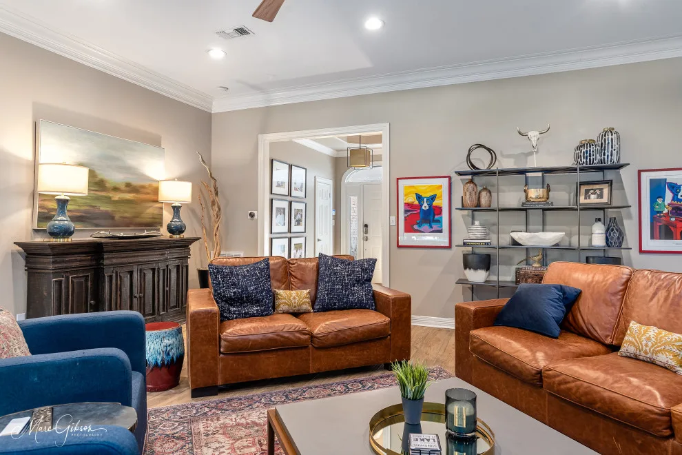 Benton Lakeside Home by Let's Decorate - Photo 6