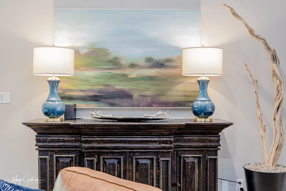 Benton Lakeside Home by Let's Decorate - Photo 4