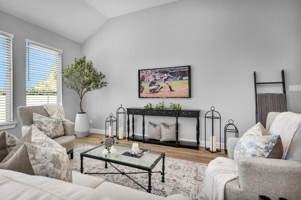 Bermuda Unoccupied Staging Initiative by FlyGirl Home Staging & Redesign - Photo 2