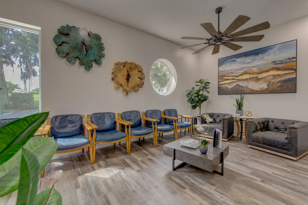 Beverly Hills Ophthalmology Center by Lindsey Jordan Design - Photo 9