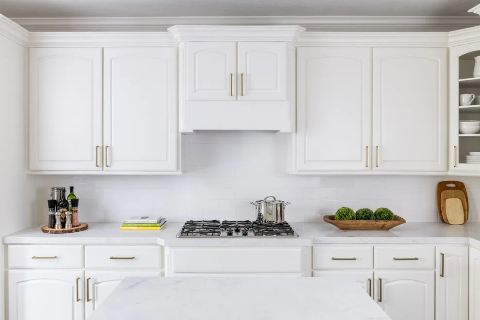 White Terrace by Diana Lombard Interiors - Photo 6
