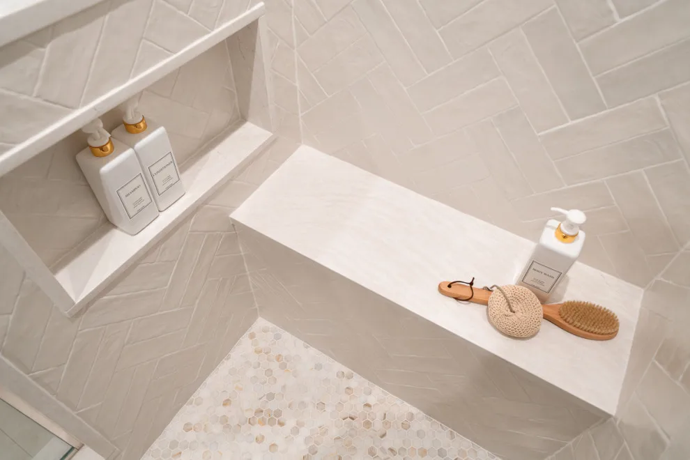 Serene Main Bathroom by The Berri Box - Photo 2