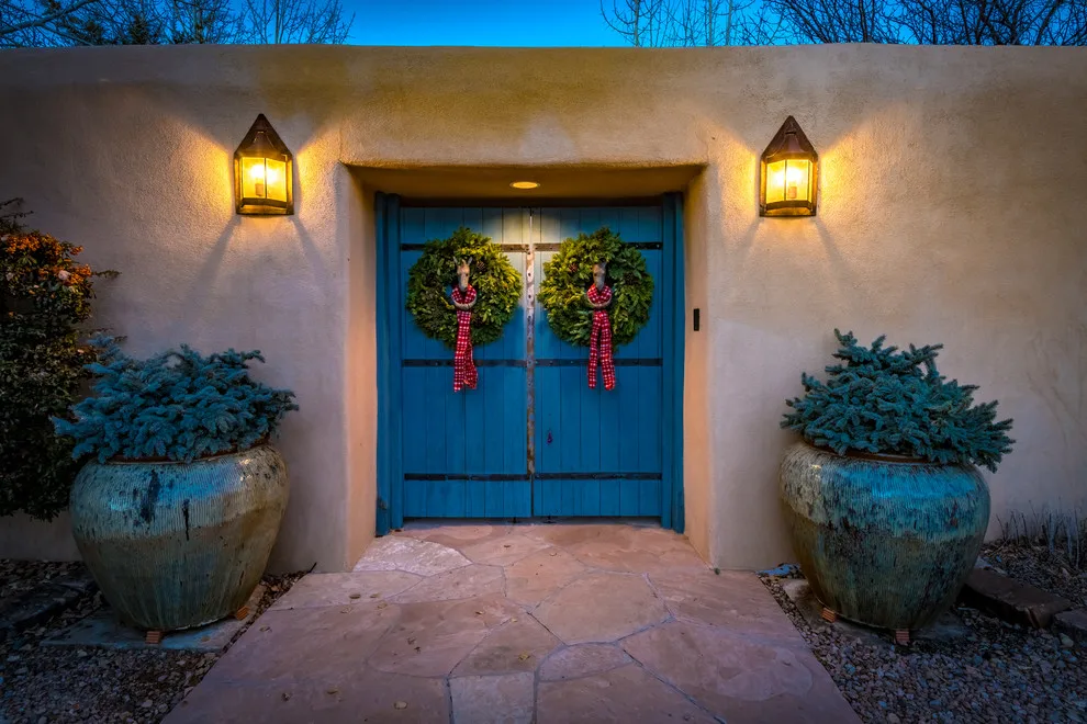 Holidays at Blue Pine by Fuzzy Wuzzy Interiors, LLC - Photo 3