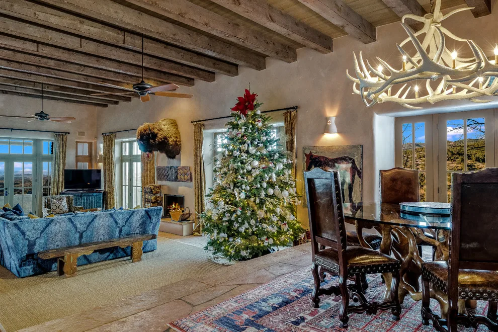 Holidays at Blue Pine by Fuzzy Wuzzy Interiors, LLC - Photo 6