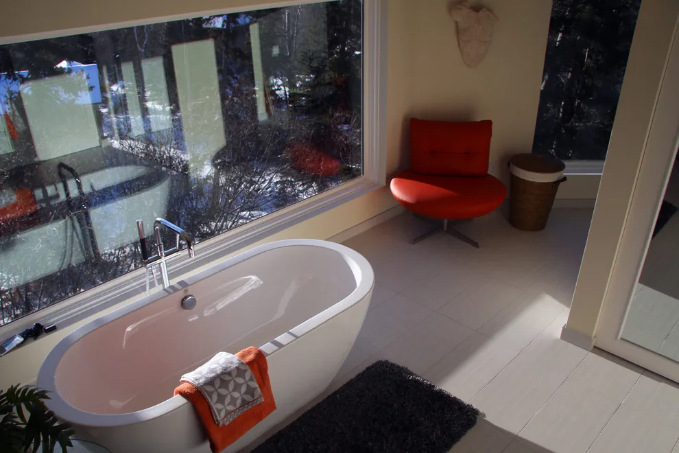 Bluff View Primary Bathroom by Justin Anders-Henne - Photo 7