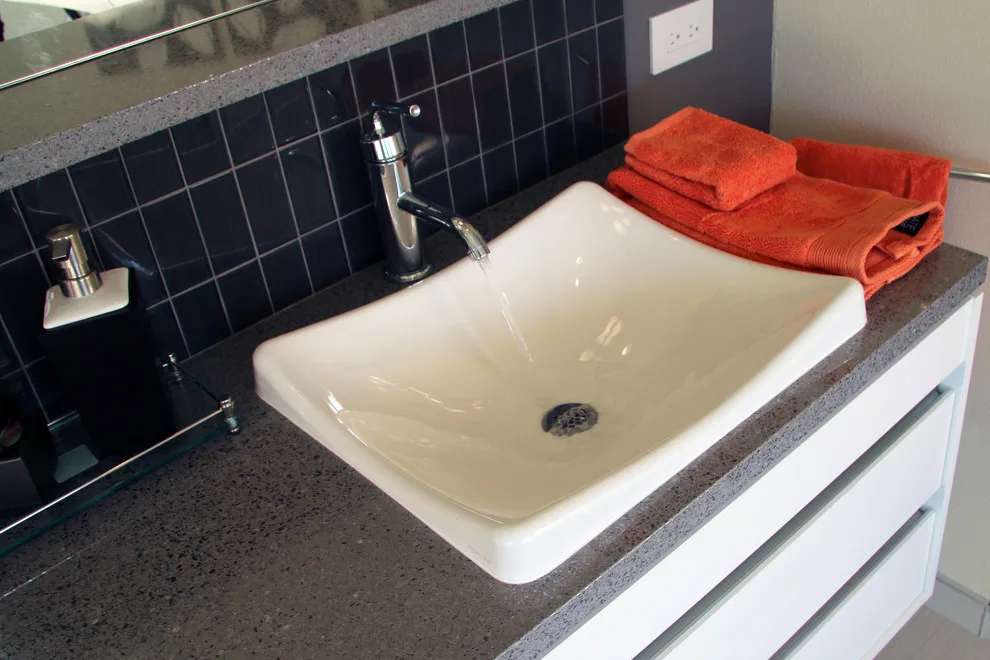 Bluff View Primary Bathroom by Justin Anders-Henne - Photo 12