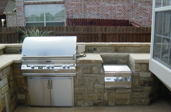 Outdoor Kitchen by Impact Landscapes Llc - Photo 8