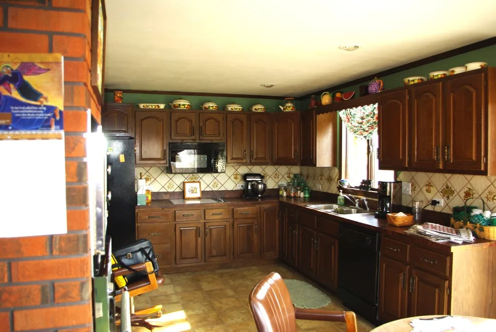 Classic Kitchen Makeover by Architecturally Designed Cabinetry Inc. - Photo 4
