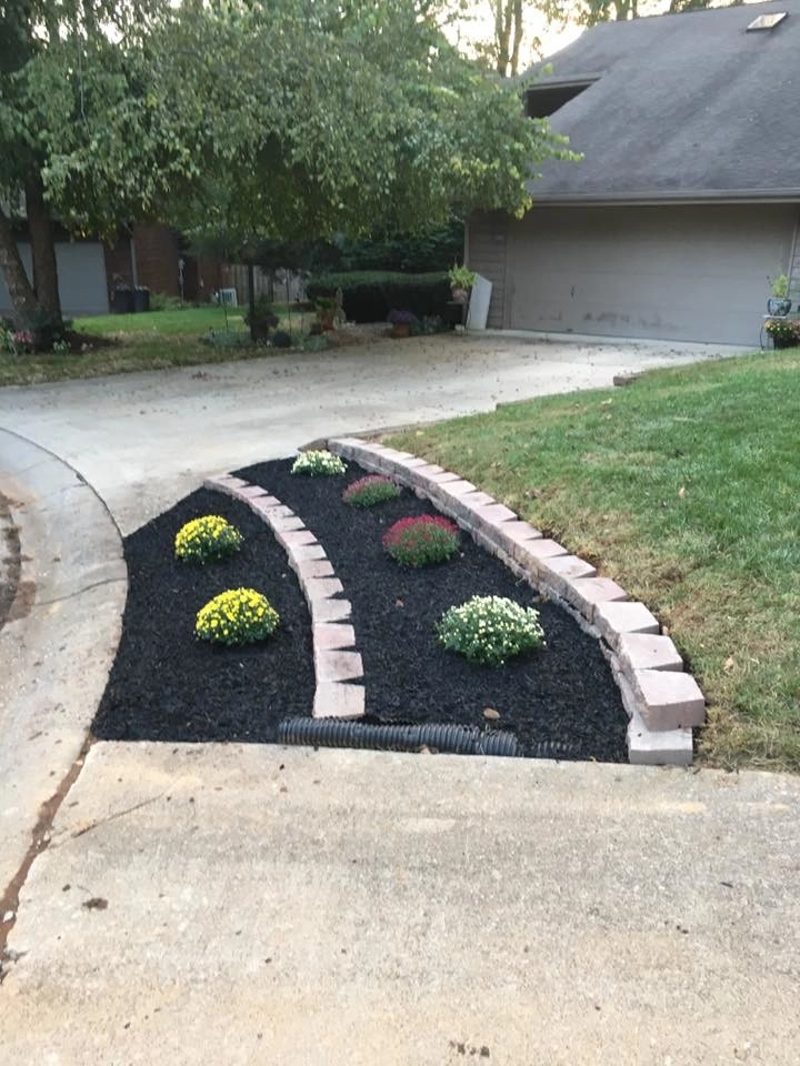 Indiana Urban Lawncare LLC - Photo 5