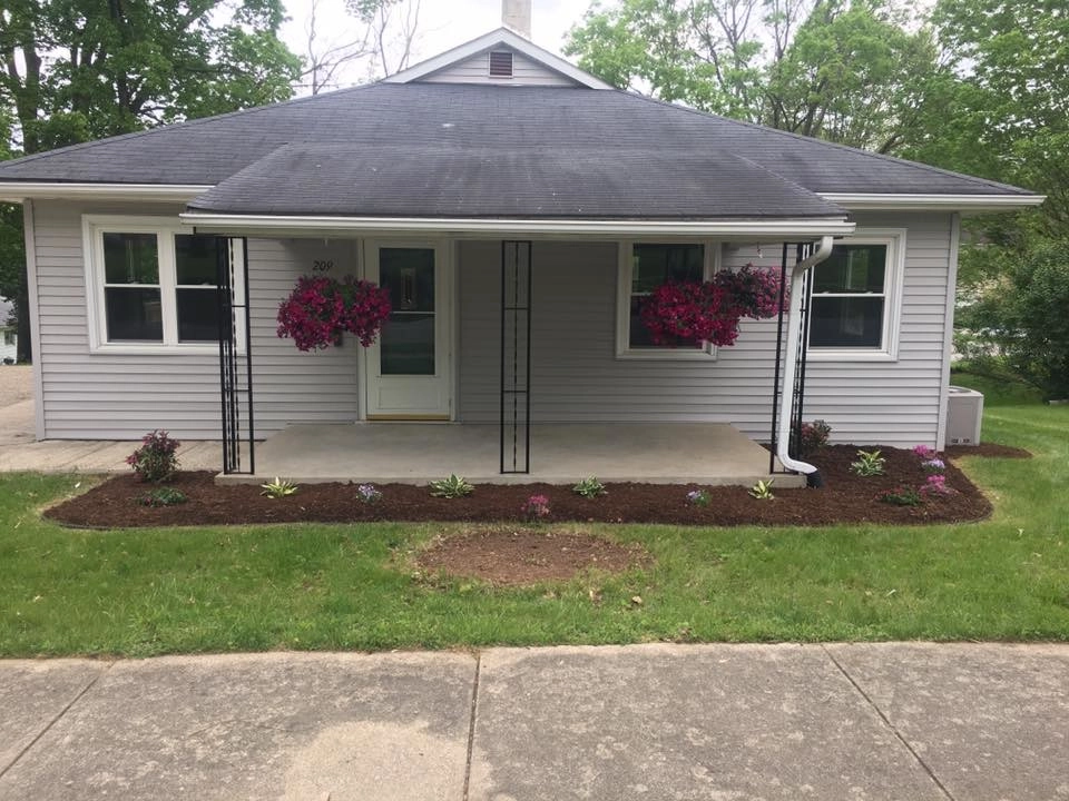 Indiana Urban Lawncare LLC - Photo 2