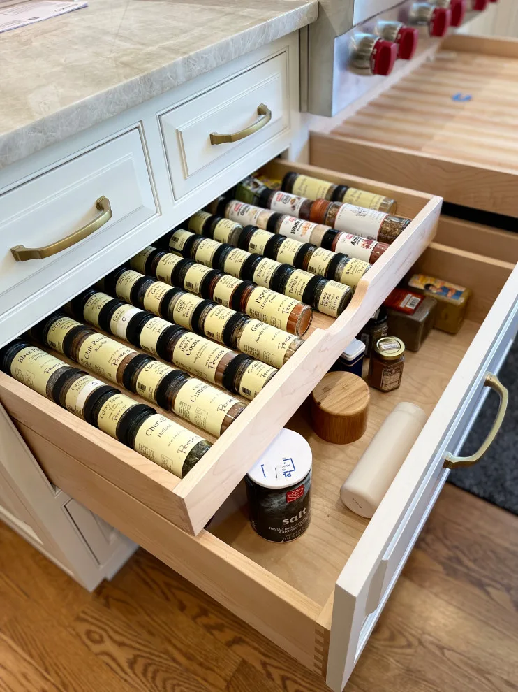Williamsburg Classic by Buckeye Cabinet & Supply, Inc. - Photo 9