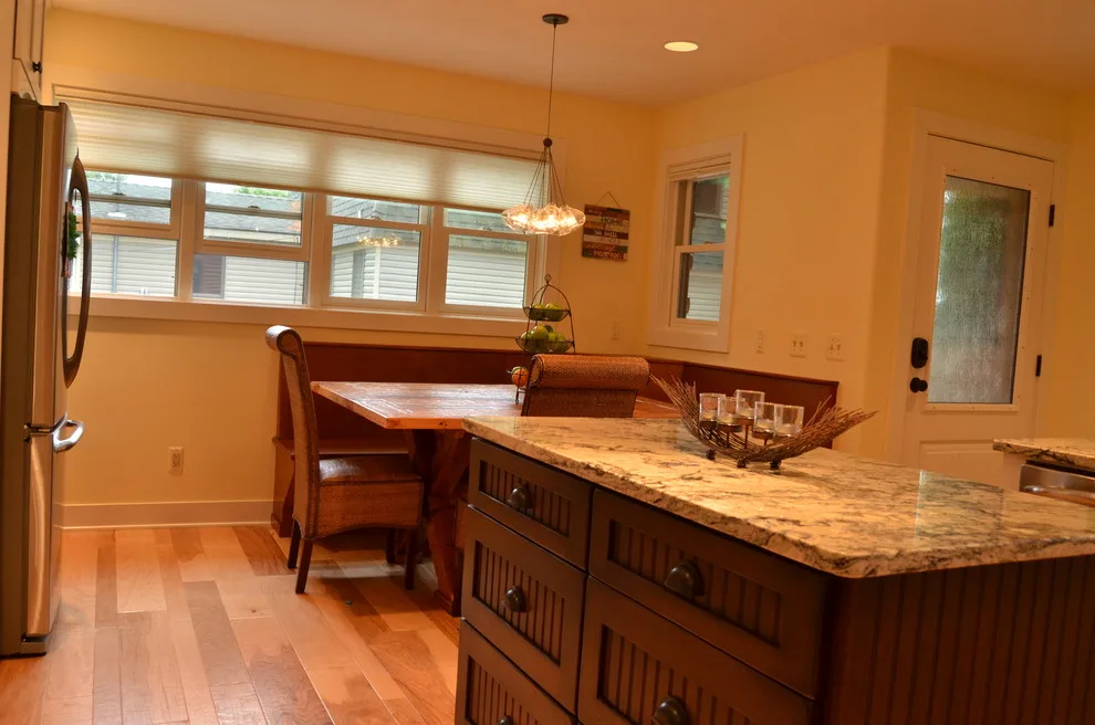 Cottage Renovation by the Lake by Standale Home Studio - Photo 13