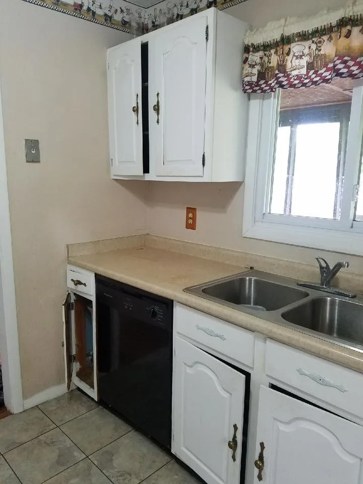 Madisonville Classic Kitchen by Cabinets By Design - Photo 6