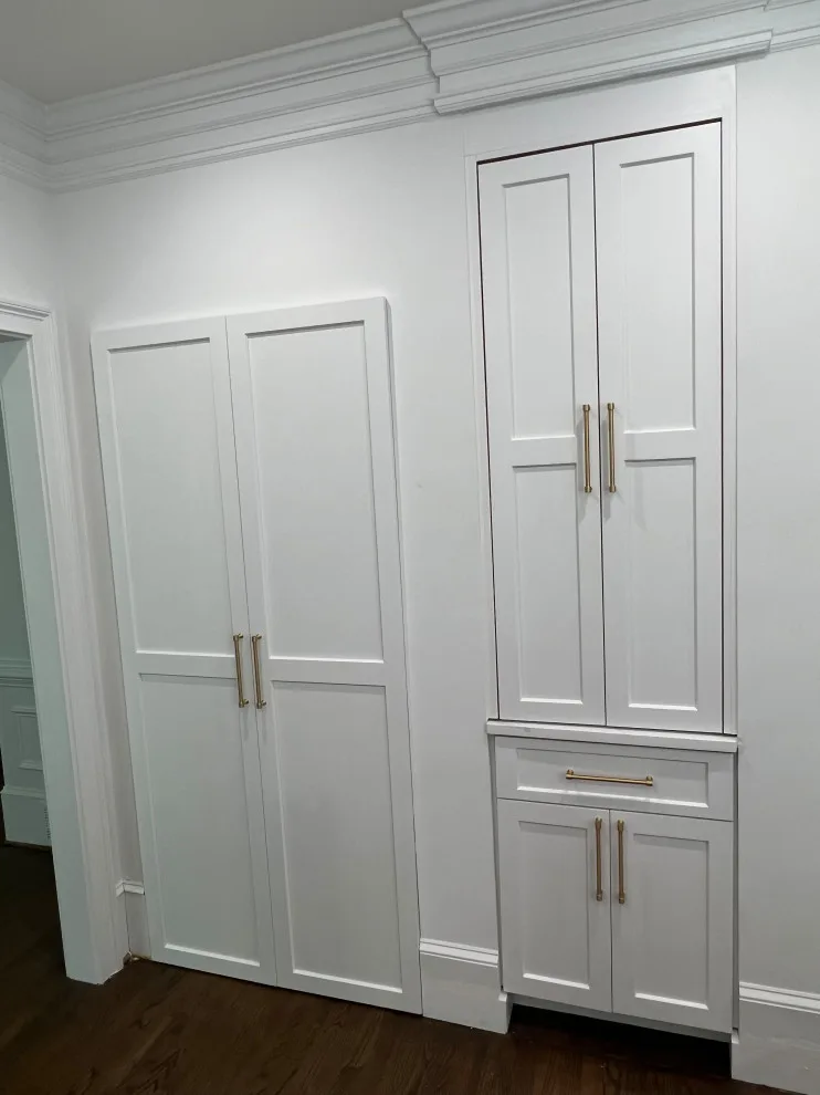 Contemporary by Capital Design Cabinetry - Photo 15