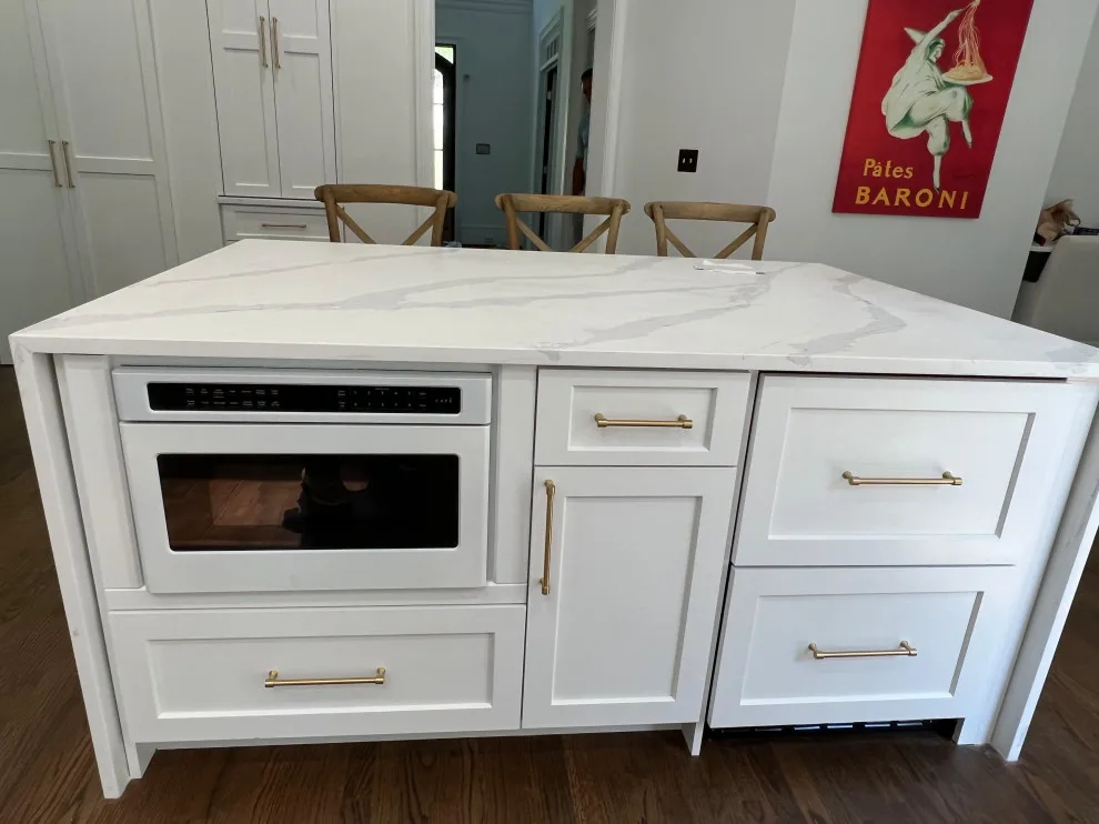 Contemporary by Capital Design Cabinetry - Photo 13