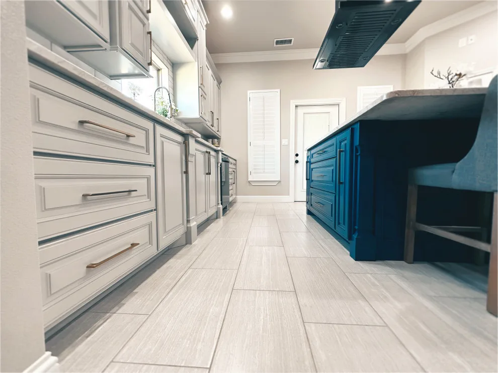 TWENTY-SECOND WEST by Forma Cabinetry - Photo 2