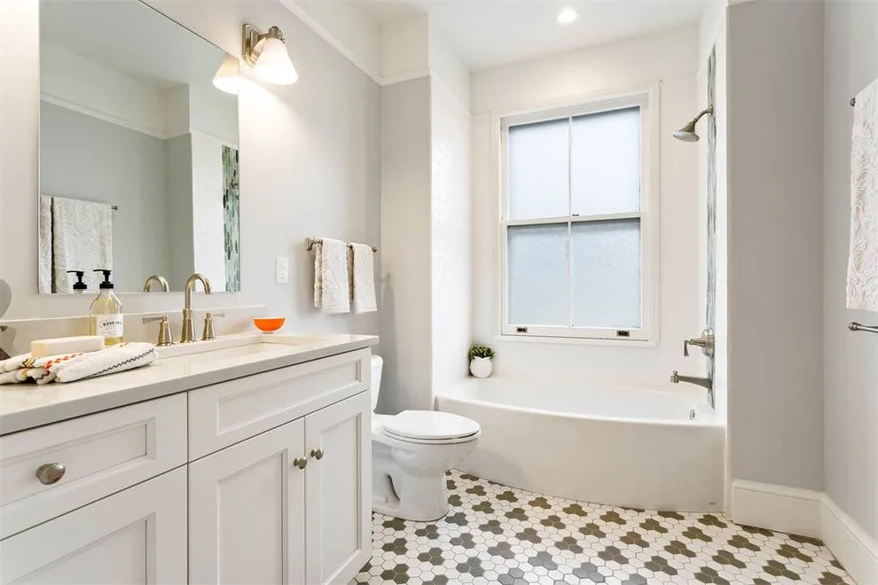 The Ellicott - 4010 Officer's Lane by Savvy Cabinetry Design Interiors - Photo 15
