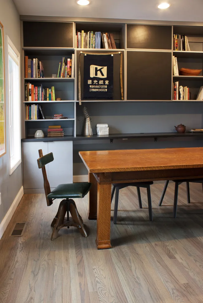 A Contemporary Universe by Rylex Custom Cabinetry And Closets - Photo 2
