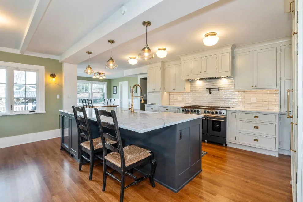 Vintage White Shaker Inset by Signature Design & Cabinetry LLC - Photo 17