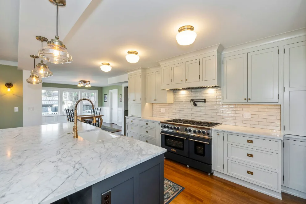Vintage White Shaker Inset by Signature Design & Cabinetry LLC - Photo 23