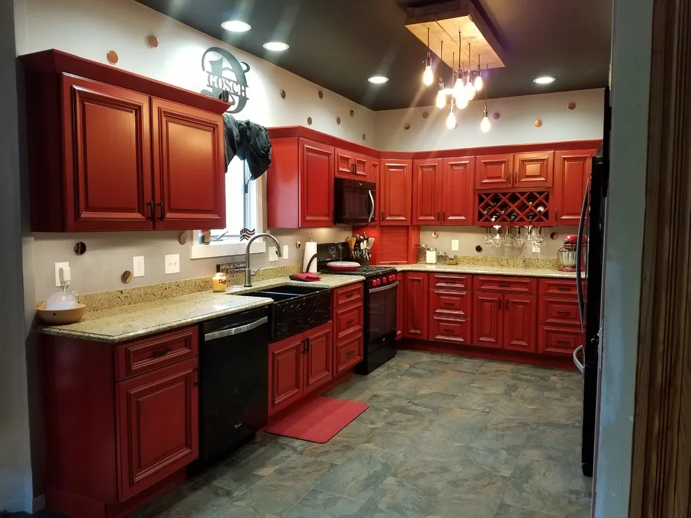 Country Charm Kitchen by Spahn & Rose Lumber Co. - Photo 7