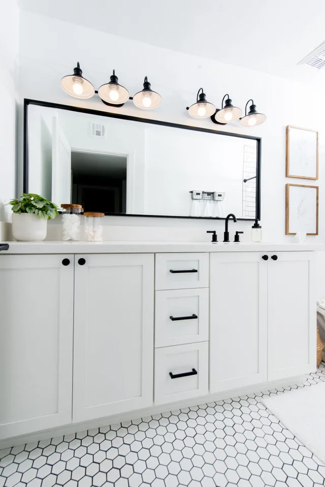 Bathing Experience by Classy Closets - Photo 9
