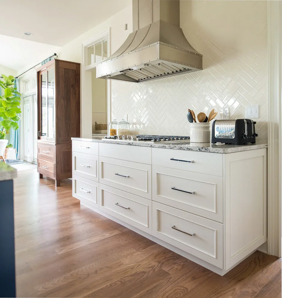 BH&G 2015 Innovative Residence by Tad Hellmann Design - Photo 7