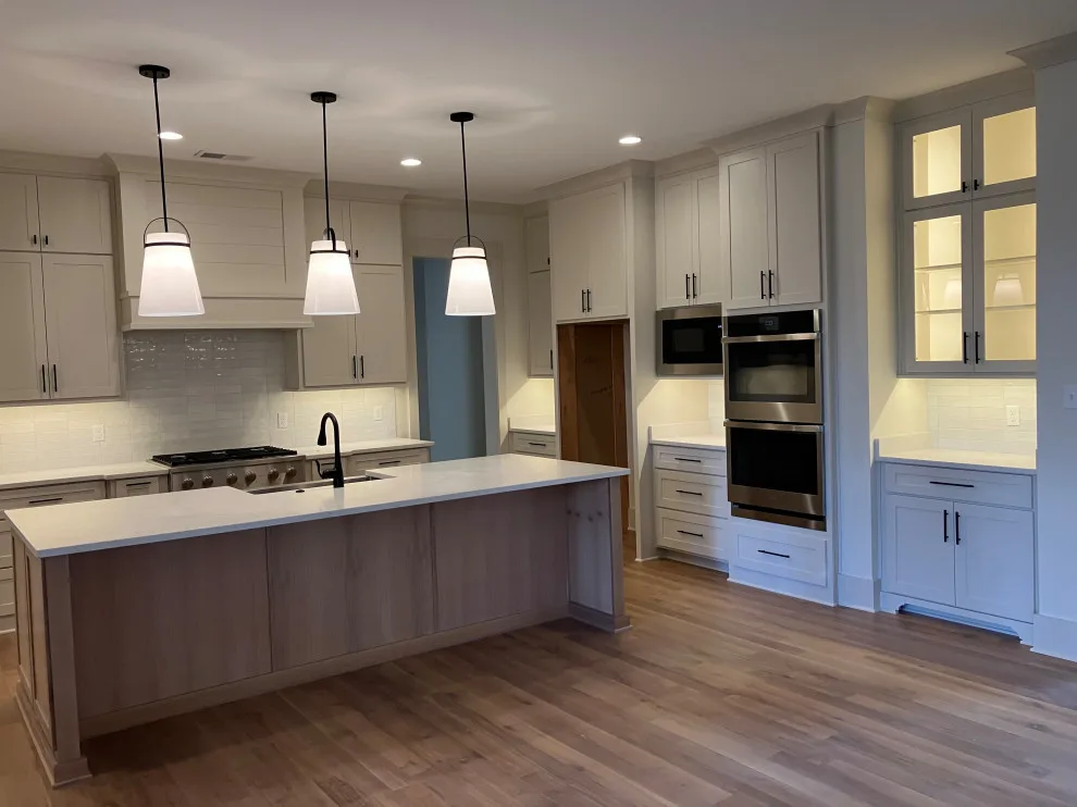 Malone Construction at The Stables by Mike Whittington/kitchen And Bath Designer - Photo 4