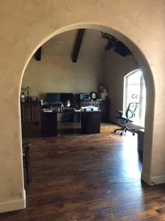Premium Home Workspace by Bartek Construction Inc. - Photo 2