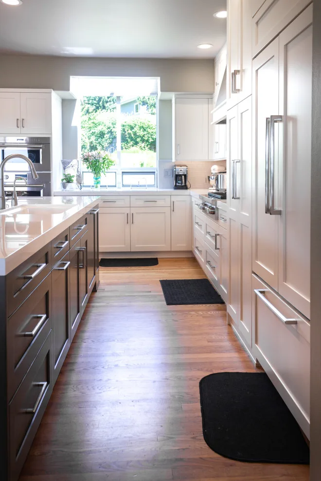 White Shaker Insert by Signature Design & Cabinetry LLC - Photo 4