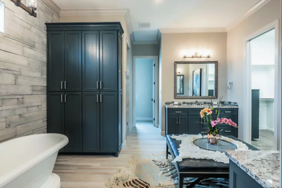 Bespoke Bathrooms by Forma Cabinetry - Photo 7