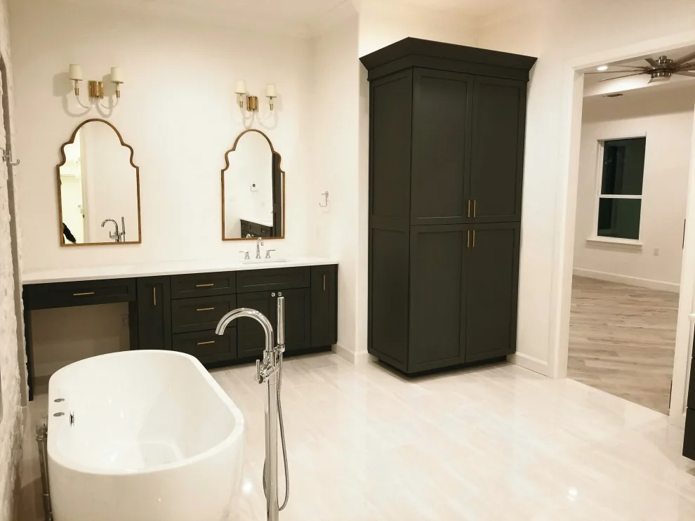 Bespoke Bathrooms by Forma Cabinetry - Photo 4