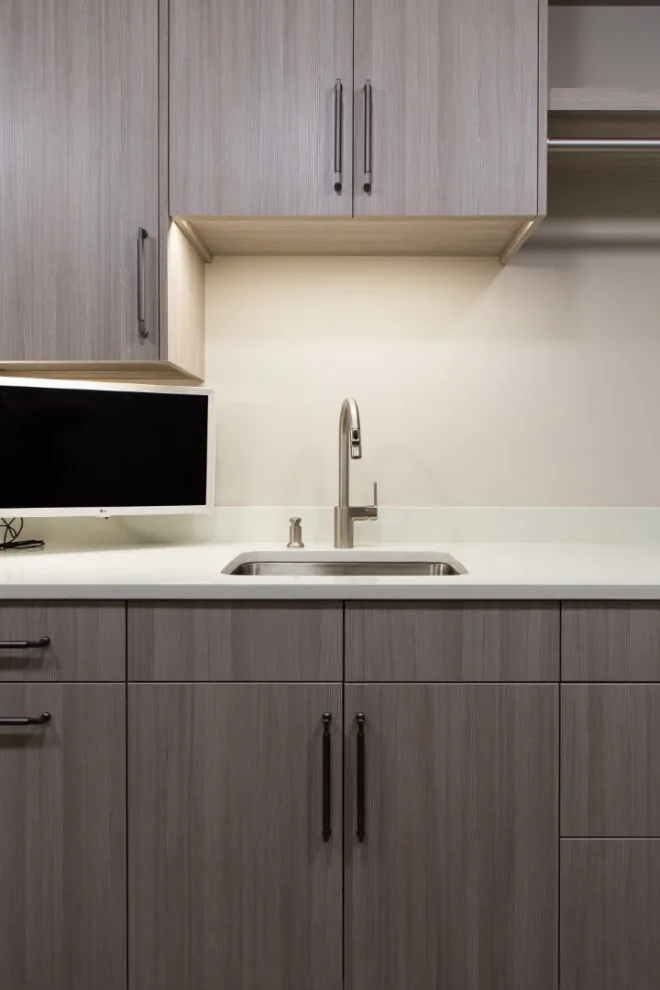 Tailored Residence in Gig Harbor by Signature Design & Cabinetry LLC - Photo 18